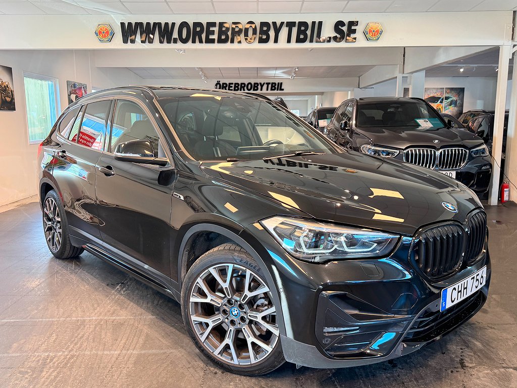 BMW X1 xDrive25e Aut Drag HUD Pano Gps Sport line SE SPEC