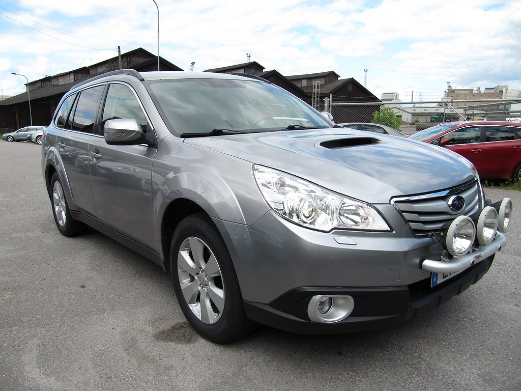 Subaru Outback 2.0 4WD Euro 5 ACC/DRAG/SKINN/XENON/MKTNYTT