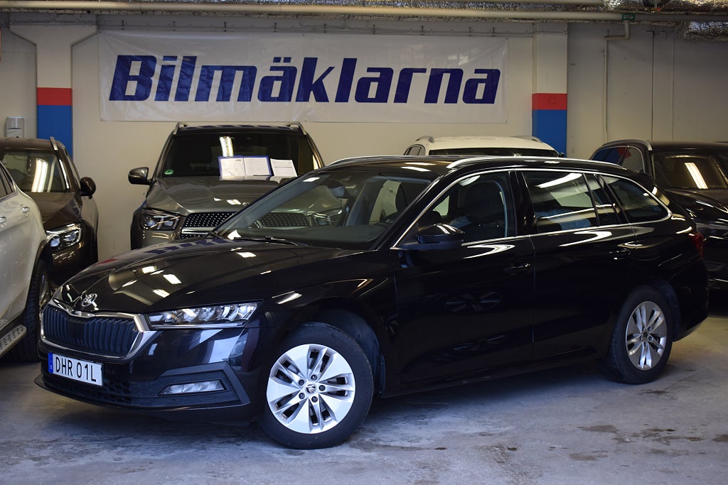 Skoda Octavia Kombi 2.0 TDI Ambition RATTVÄRM/CARPLAY/PDC/S&V