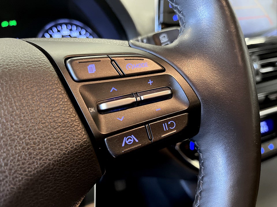 Bild på Hyundai i30 Essential 1.0 MHEV 120hk Aut B-KAMERA CARPLAY