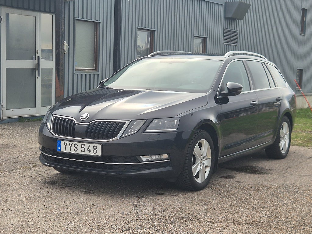 Skoda Octavia Kombi 1.5 TSI ACT Style - Ny besiktigad