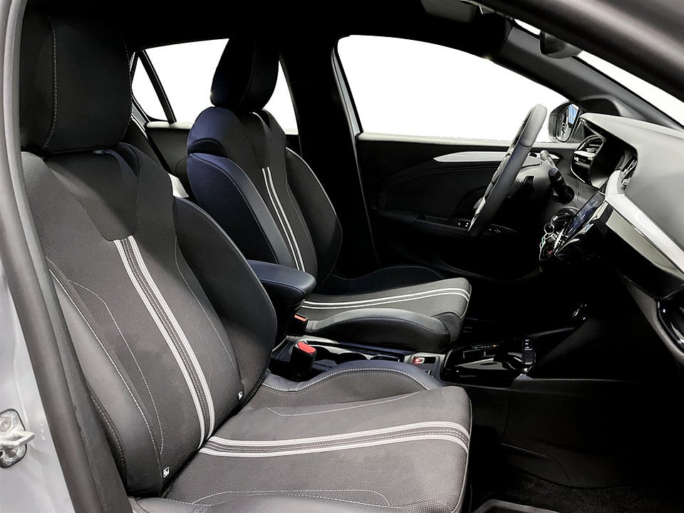 Bild på Opel Corsa GS 1.2 Turbo 100hk Aut B-KAMERA CARPLAY