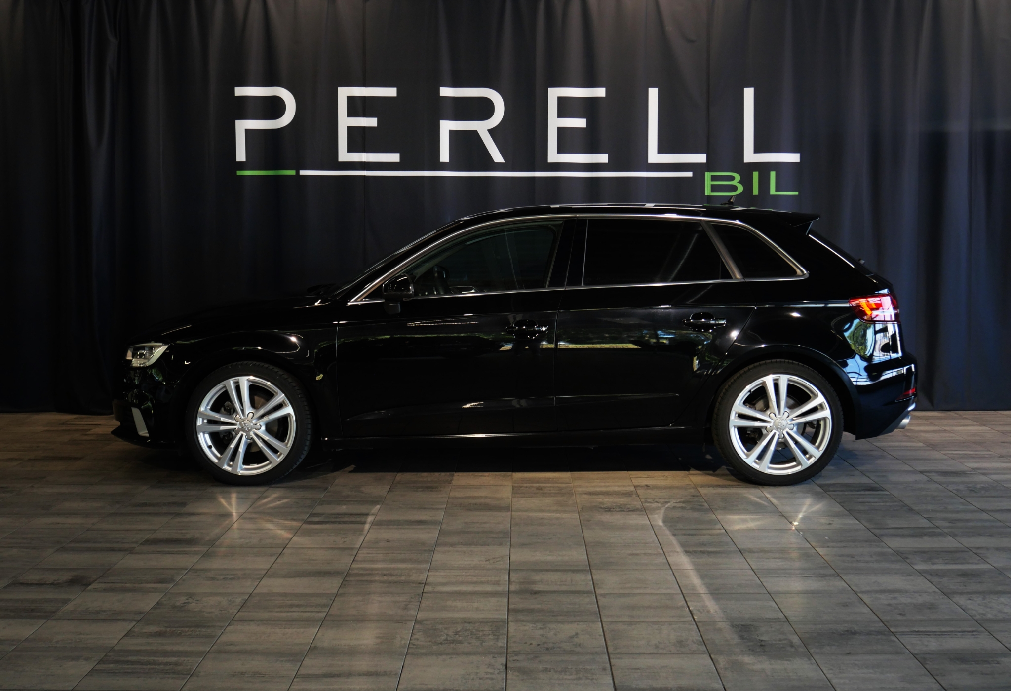 Audi A3 2020, bild 2/10