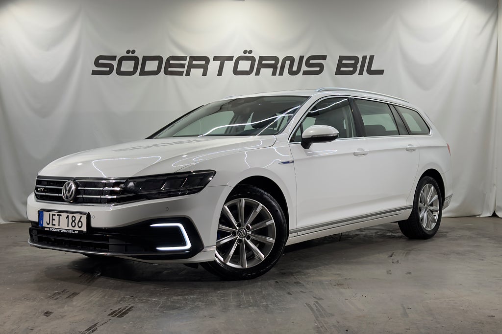 Volkswagen Passat Sportscombi GTE 1.4 TSI DRAG VÄRMARE KAMERA MOMSBIL