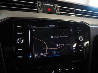 Kombi Volkswagen Passat 18 av 24