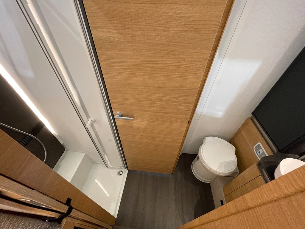 Adria Sonic 700 SL / Automat 180hk / ALDE / Taksäng - Adria