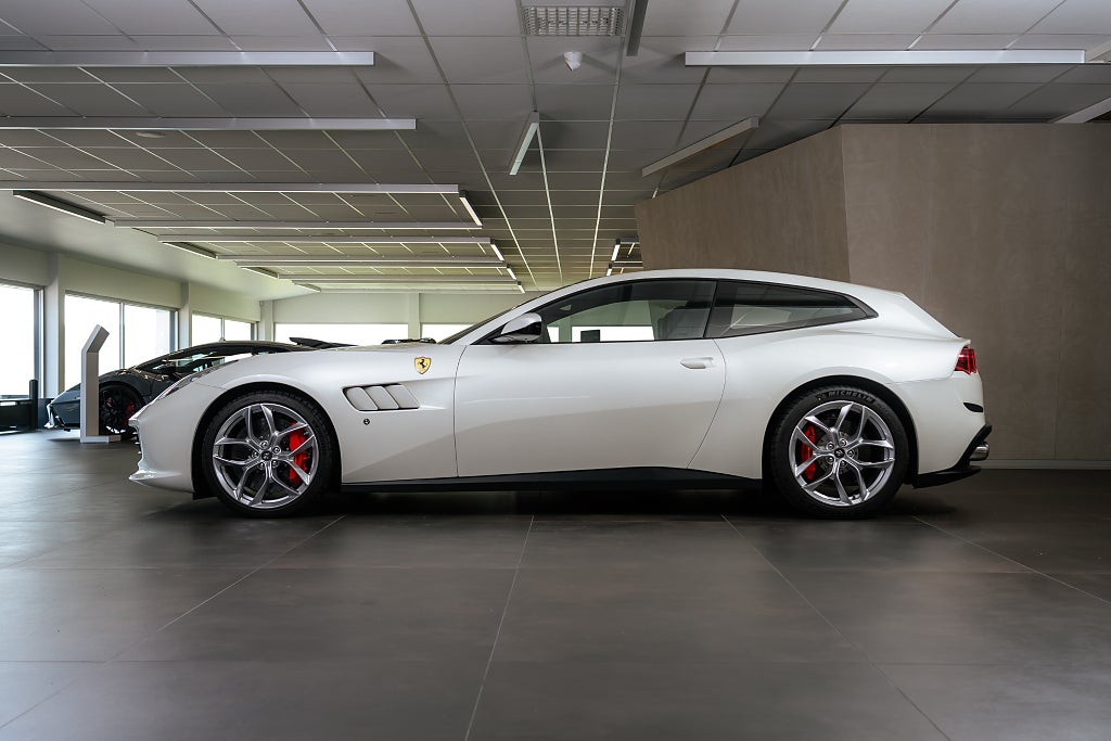 Gallery image 4 of 14