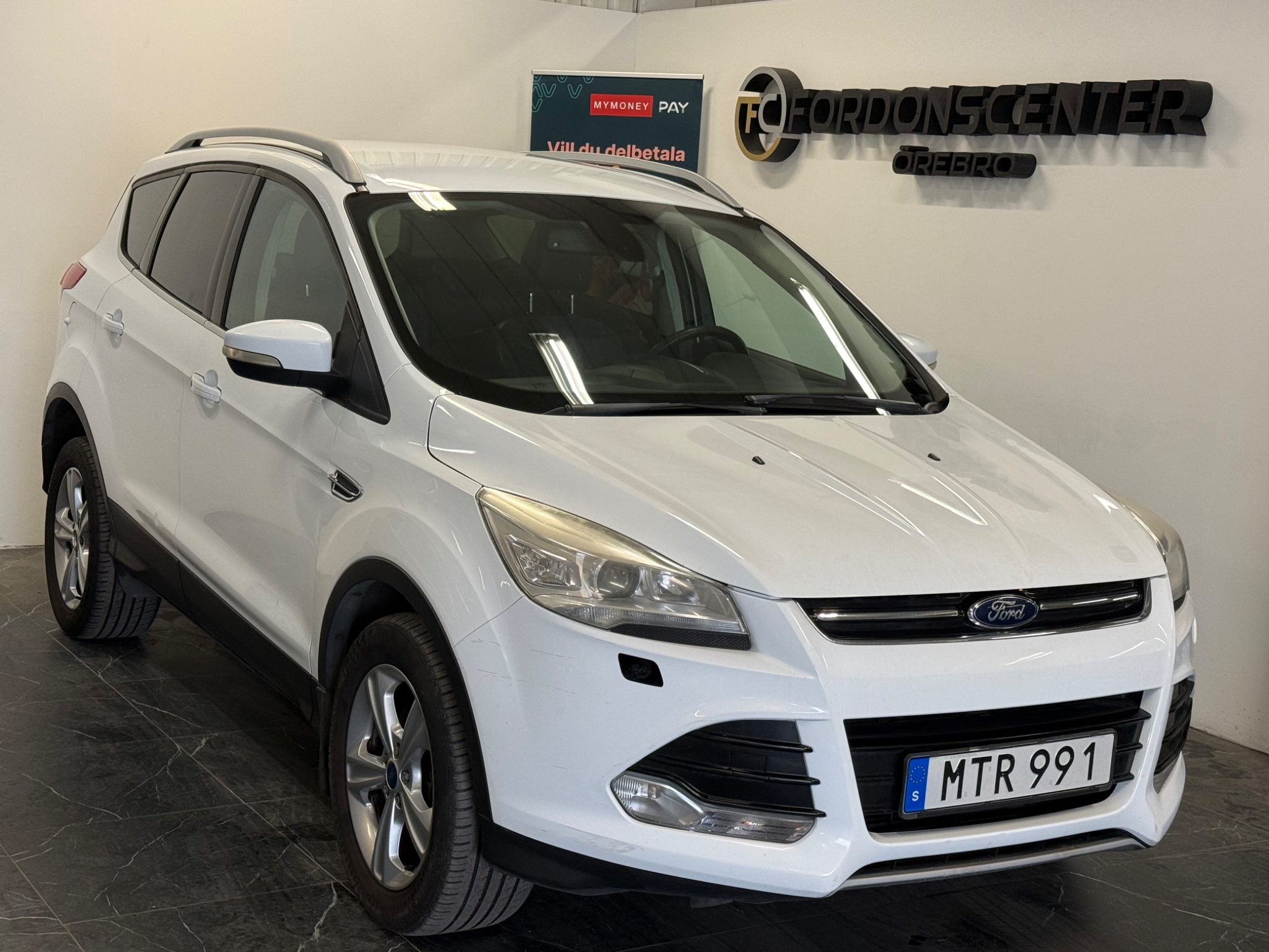 Ford Kuga 2.0 TDCi AWD 140hk 2012, bild 3/33