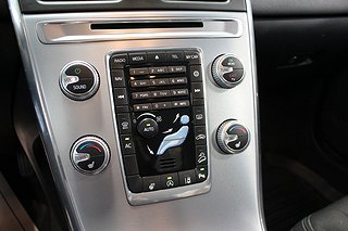 SUV Volvo XC60 13 av 15