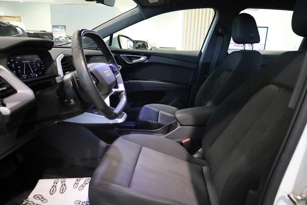 Audi Q4 E-Tron e-tron Proline CarPlay Värmare PDC Leasbar 2023