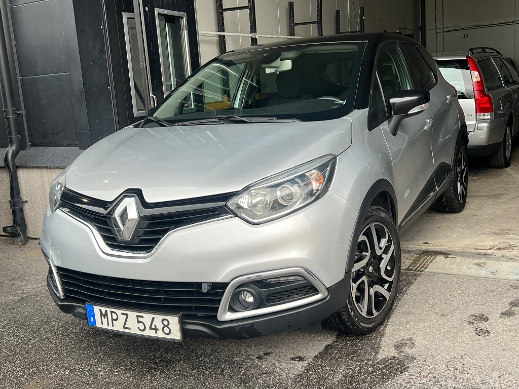 Renault Captur 1.2 TCe Automat Nyservad / Dragkrok / Gps 