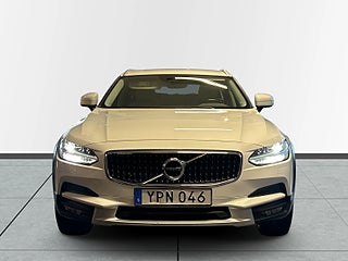 Volvo V90 Cross Country T5 AWD Geartronic Pro Edition MOMS/H&K/SoV/Kamera/Skinn