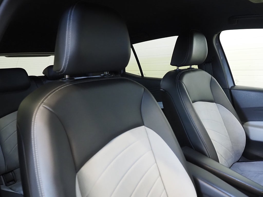 Volkswagen ID.3 Pro Performance Life 204hk Kamera Navigation Värmepump 2023