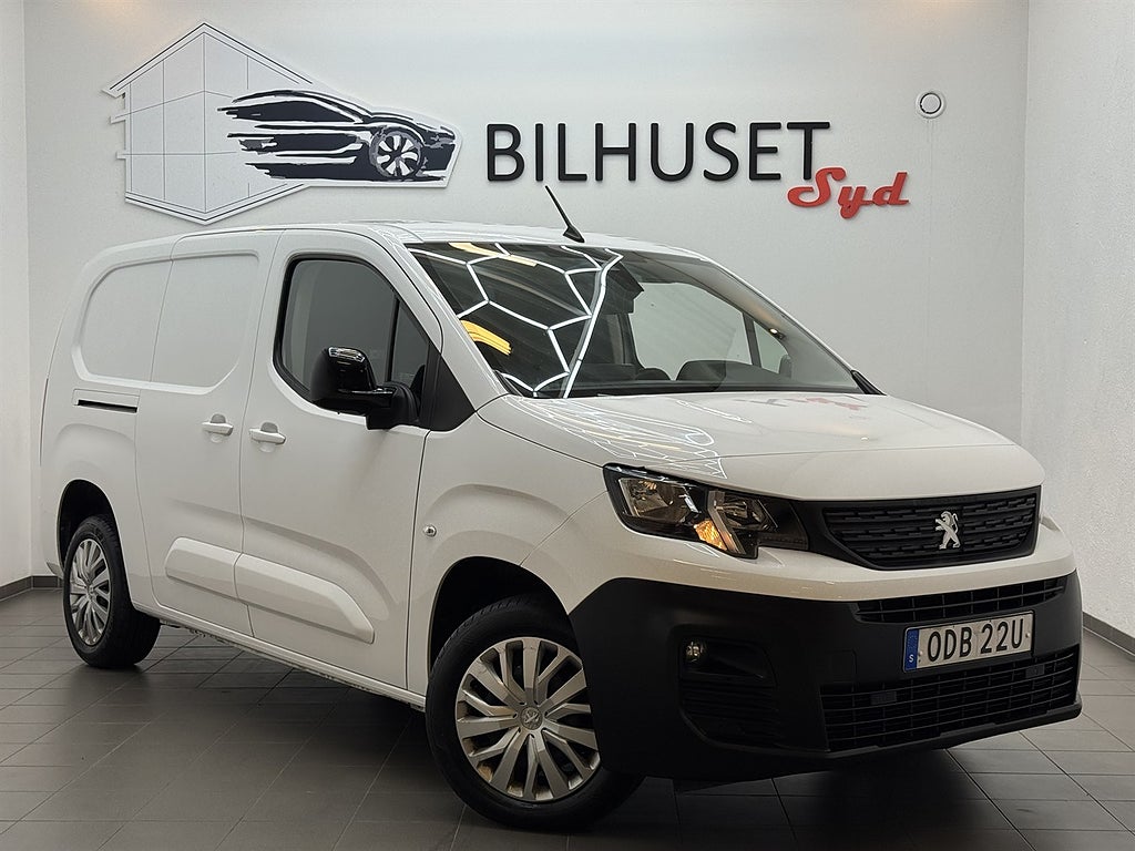 Peugeot Partner 1.5 BlueHDi 102hk MOMS Värmare/Bkamera/Krok/Nyservad