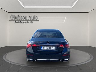 Sedan Mercedes-Benz E 6 av 12