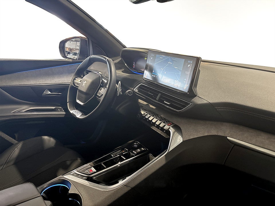 Bild på Peugeot 3008 GT 1.2 PT 130hk Aut B-KAMERA CARPLAY