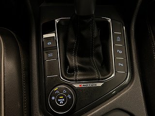 Volkswagen Tiguan Allspace 4M R-Line BLACK MOMS/Drag/Kamera