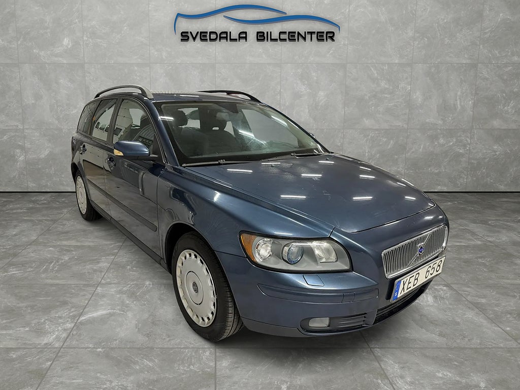 Volvo V50 2.4 Kinetic Kamrem bytt|Ny besiktad|Inbyggda barnstolar