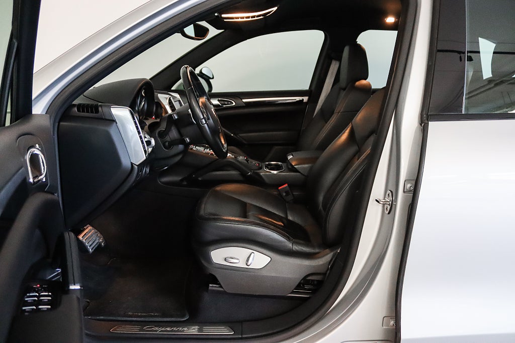 Porsche Cayenne S Hybrid Bose Navi Drag B-Kam 20" RS-Spyder