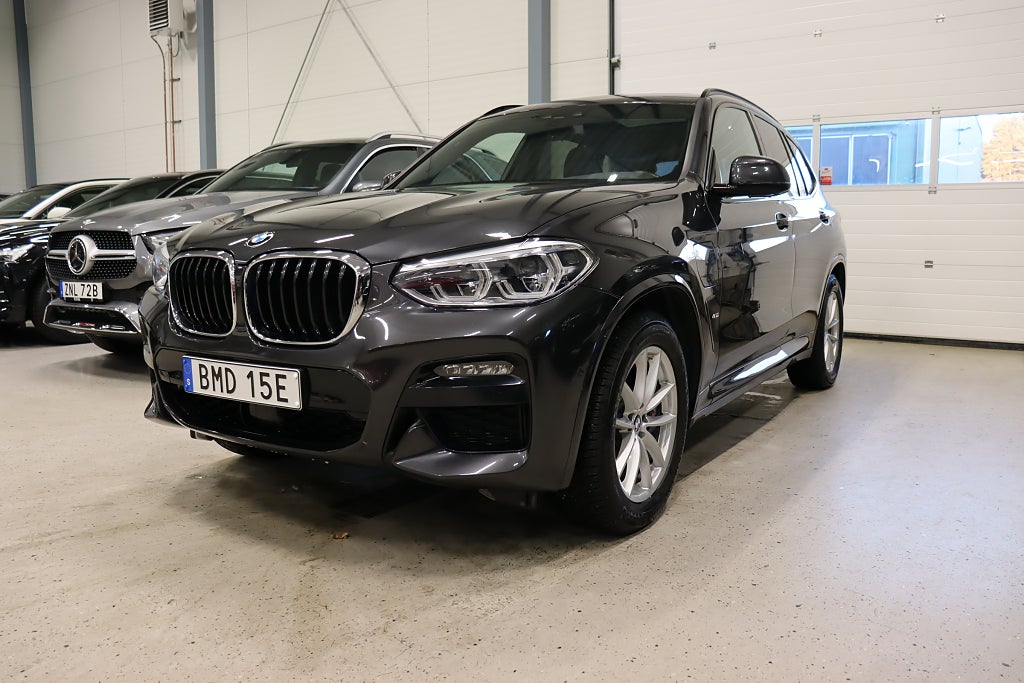 BMW X3 xDrive30e M Sport Pano H/K Läder 1-Ägare 292hk