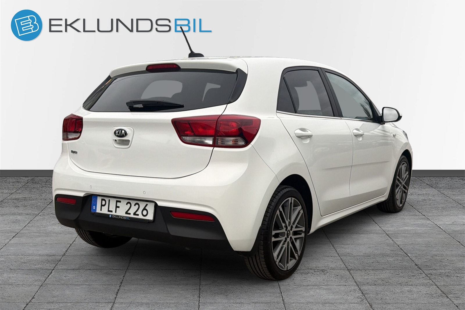 Kia Rio 1.2 CVVT GLS CarPlay Navi B-kamera 2017 - miniatyr 5