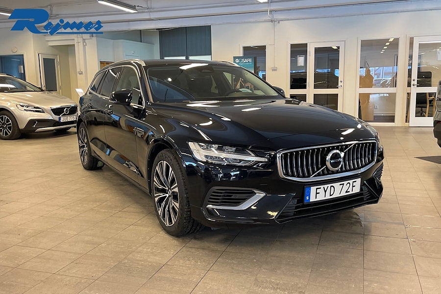 Volvo V60 Recharge T6 Core Edition