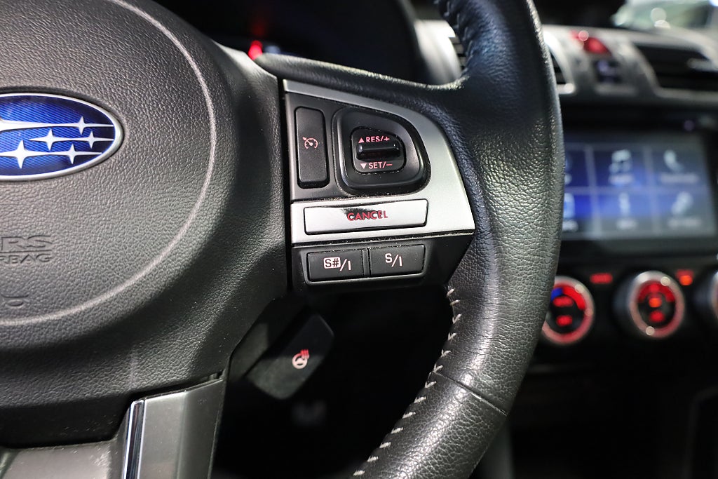 Subaru Forester 2.0 4WD XT 240 HK Drag M-Värme Pano Navi H&K Kamera 2018