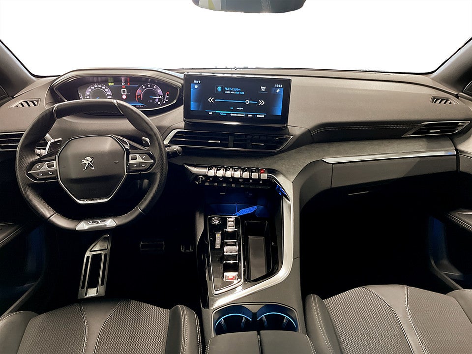 Bild på Peugeot 5008 GT 1.2 PT 130hk 7-SITS B-KAMERA CARPLAY