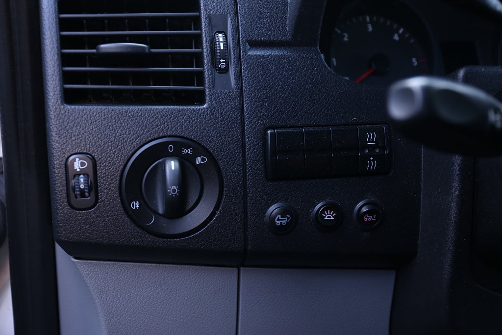 Volkswagen crafter Chassi 35 2,0 TDI 163hk Bakgavellyft Moms