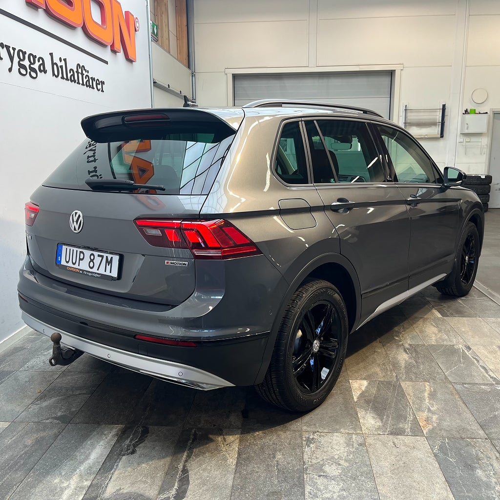 Volkswagen Tiguan 2.0 TSI 4M Offroad Edition Cockpit Backkamera Värmare