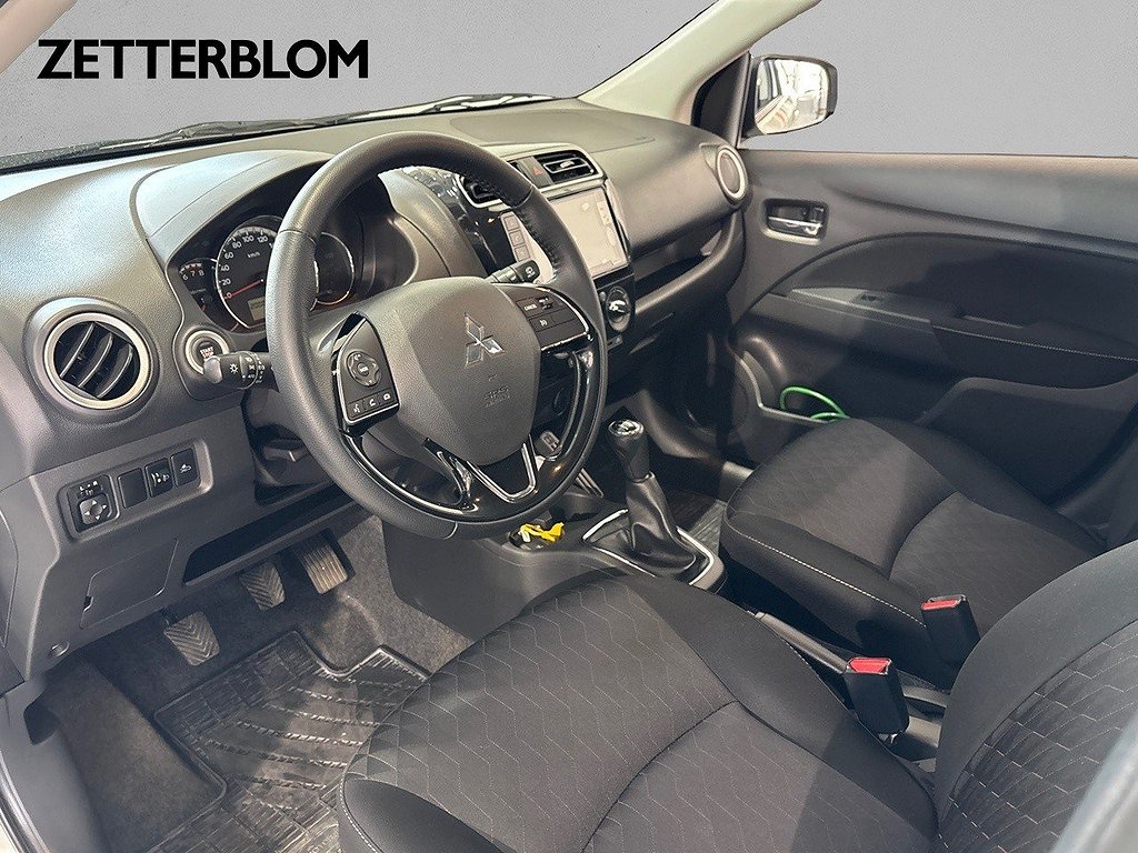 Halvkombi Mitsubishi Space Star 8 av 14