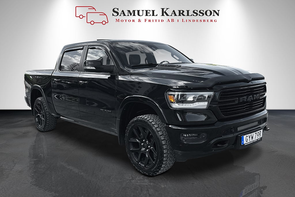 Dodge RAM 1500 Crew Cab 5,7 V8 LARAMIE NIGHT LUFT PANO BORLA LEASEBAR