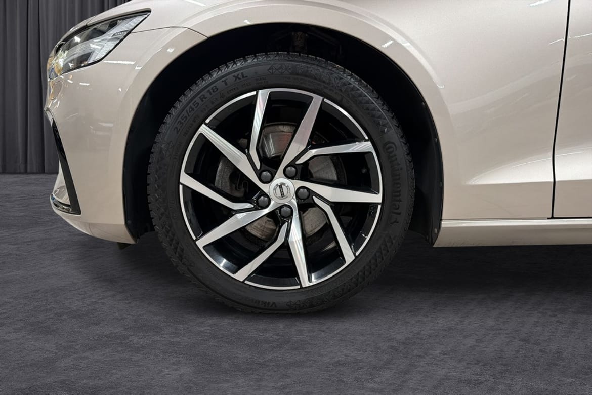 Volvo V60 B4 Diesel Plus Dark 2023, bild 6/10