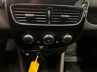 Renault Clio Sport Tourer 0.9 TCe 90hk Sensorer/Navi/MoK/SoV