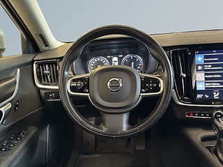 Volvo V90 Cross Country D4 AWD Pro Mvärme Dvärme Dragkrok Backkamera S&V-däck – bild 9