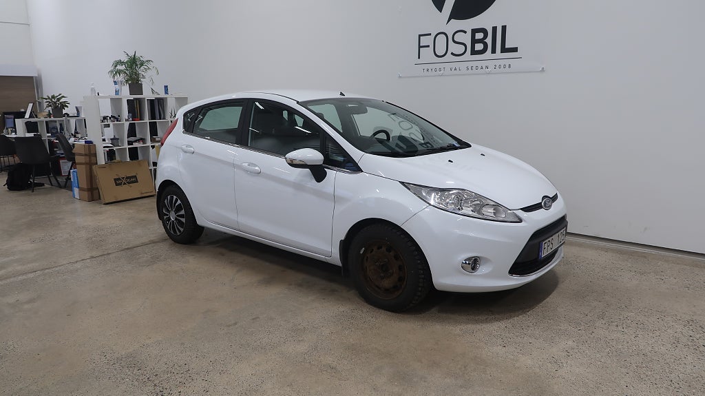 Ford Fiesta 1.6 TDCi Titanium SoV Nyservad Kamremsbytt