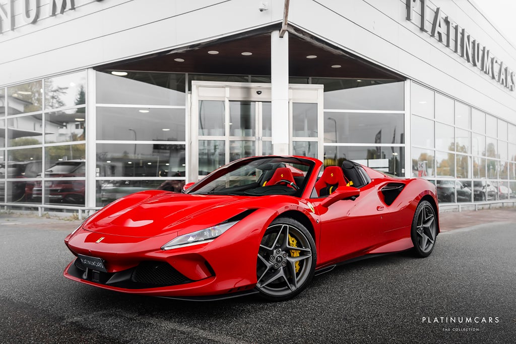 Ferrari F8 Spider 720hk / Lift / ADAS / Kolfiber / SE SPEC!