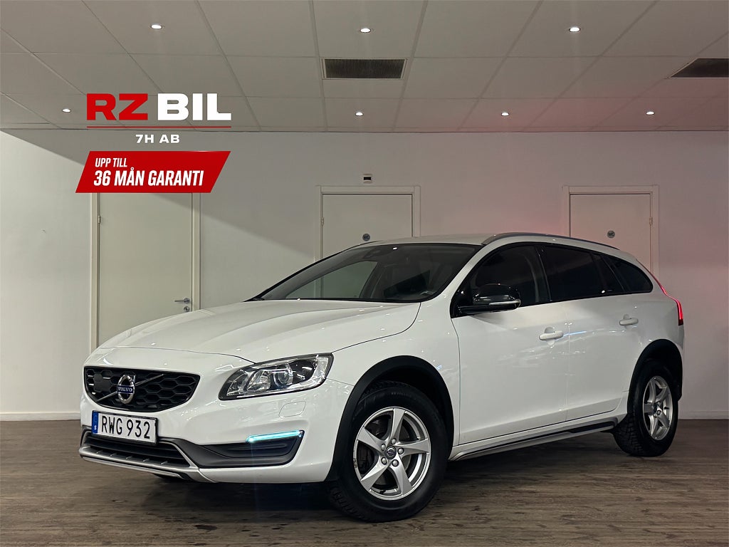 Volvo V60 Cross Country D4 190HK Momentum Business Edition /Skinn/ P-Värmare /