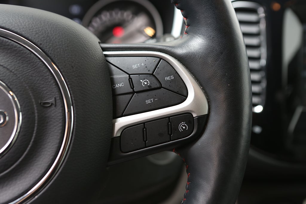 Jeep Compass 1,4 170hk Limited 4WD Aut Motorv 1års Garanti 2018