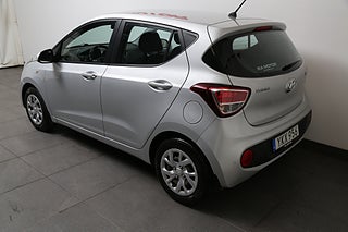Halvkombi Hyundai i10 4 av 22