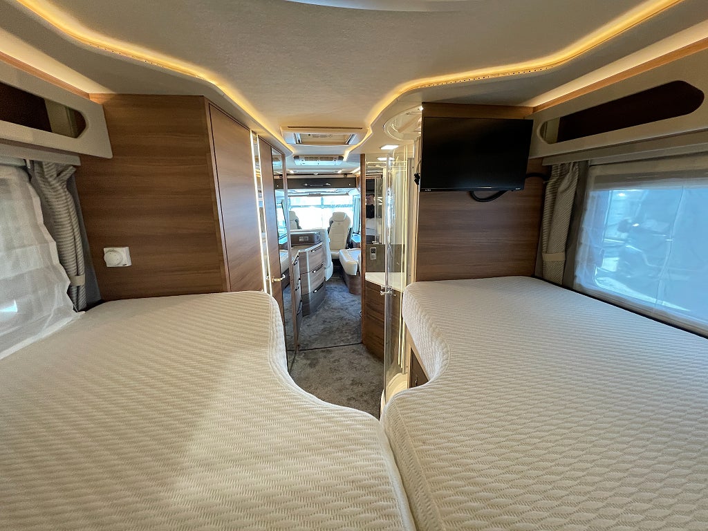 Knaus 900 LEG Sun I / Hydraul-ben /AC- Bodel/Solcell x8 / litium / Inv - Knaus