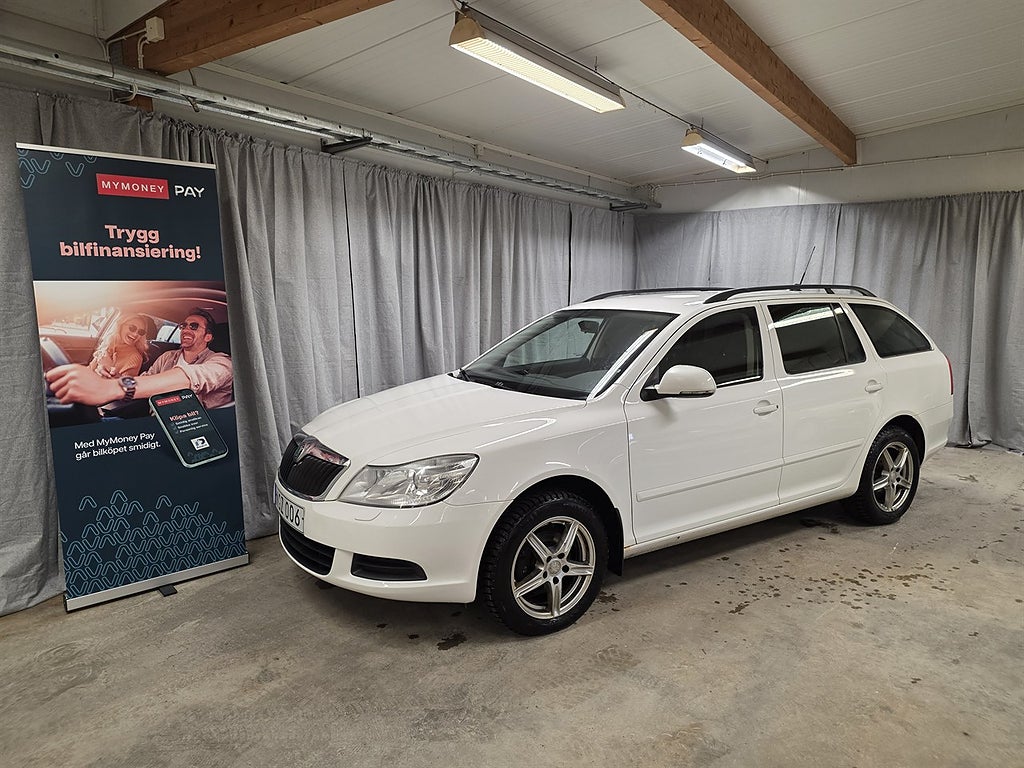 Skoda Octavia Kombi 1.6 TDI DSG Sekventiell, 105hk Ambiente