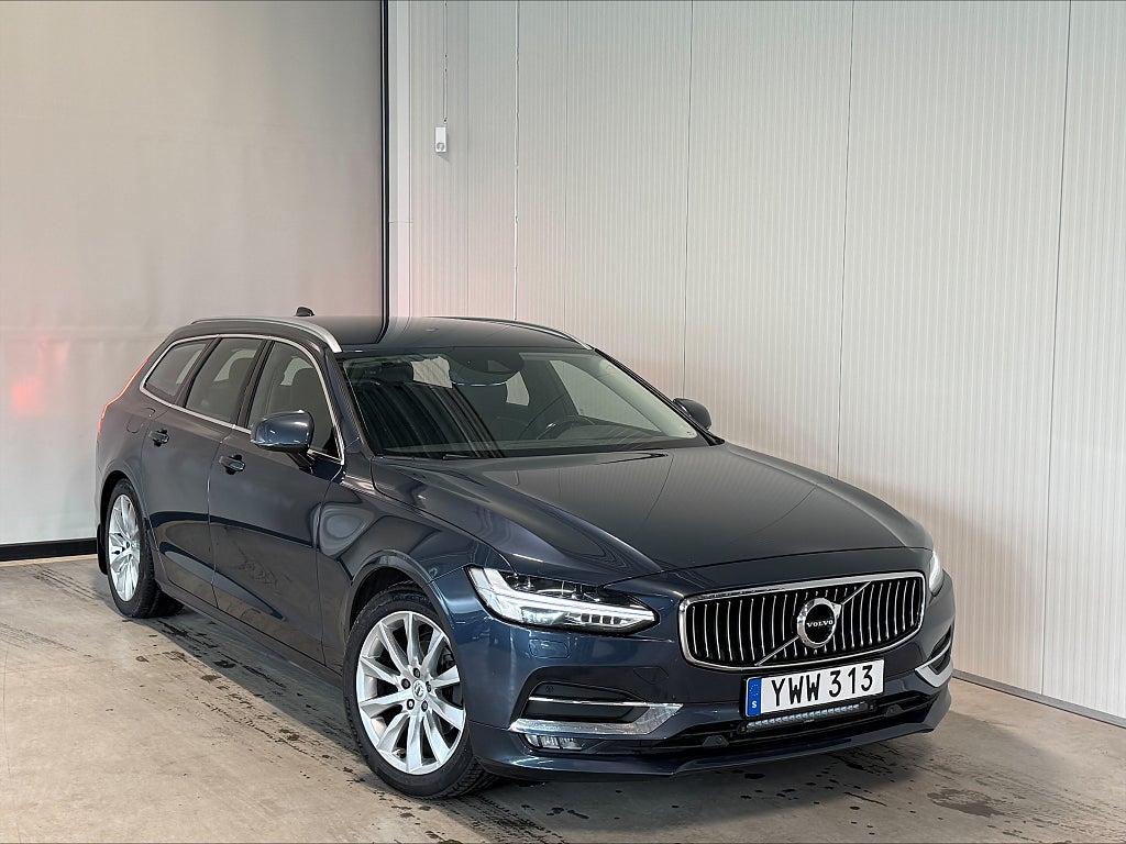 Volvo V90 D4 AWD Momentum 1 ägare Dragkrok Skinnklädsel