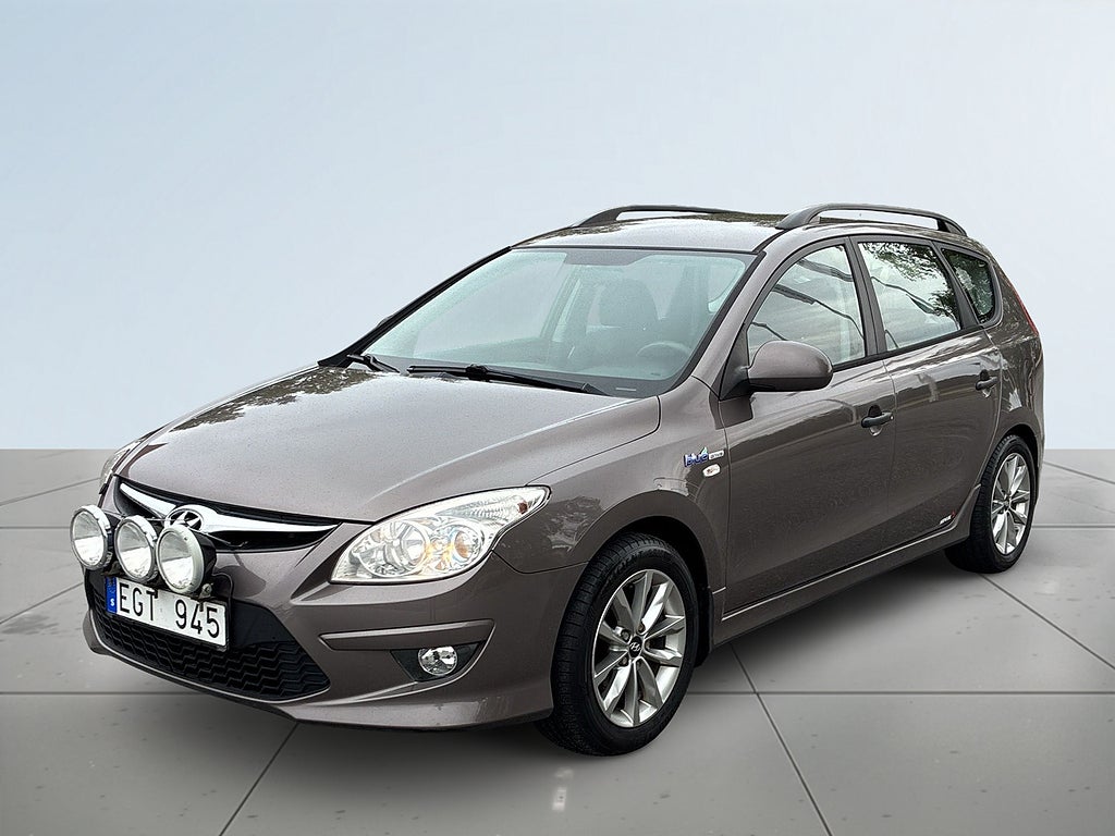 Hyundai i30 CRDi Select Drag/SoV-Däck/Värmare/Psens