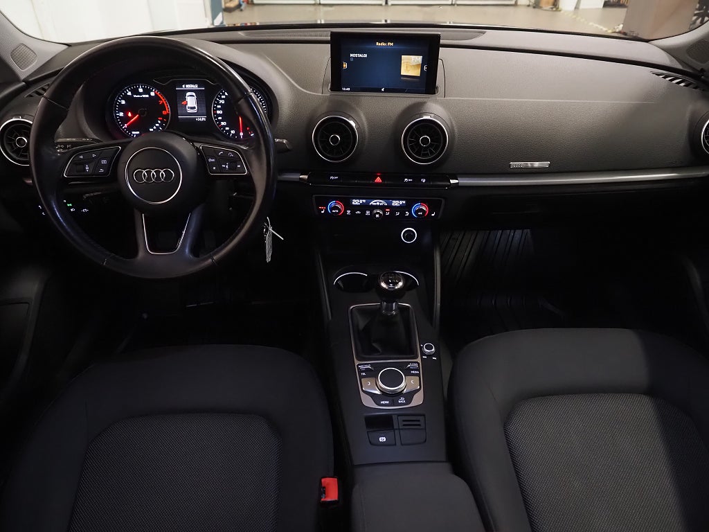 Audi A3 Sportback 1.0 TFSI 115hk P-Sensorer Farthållare 2017