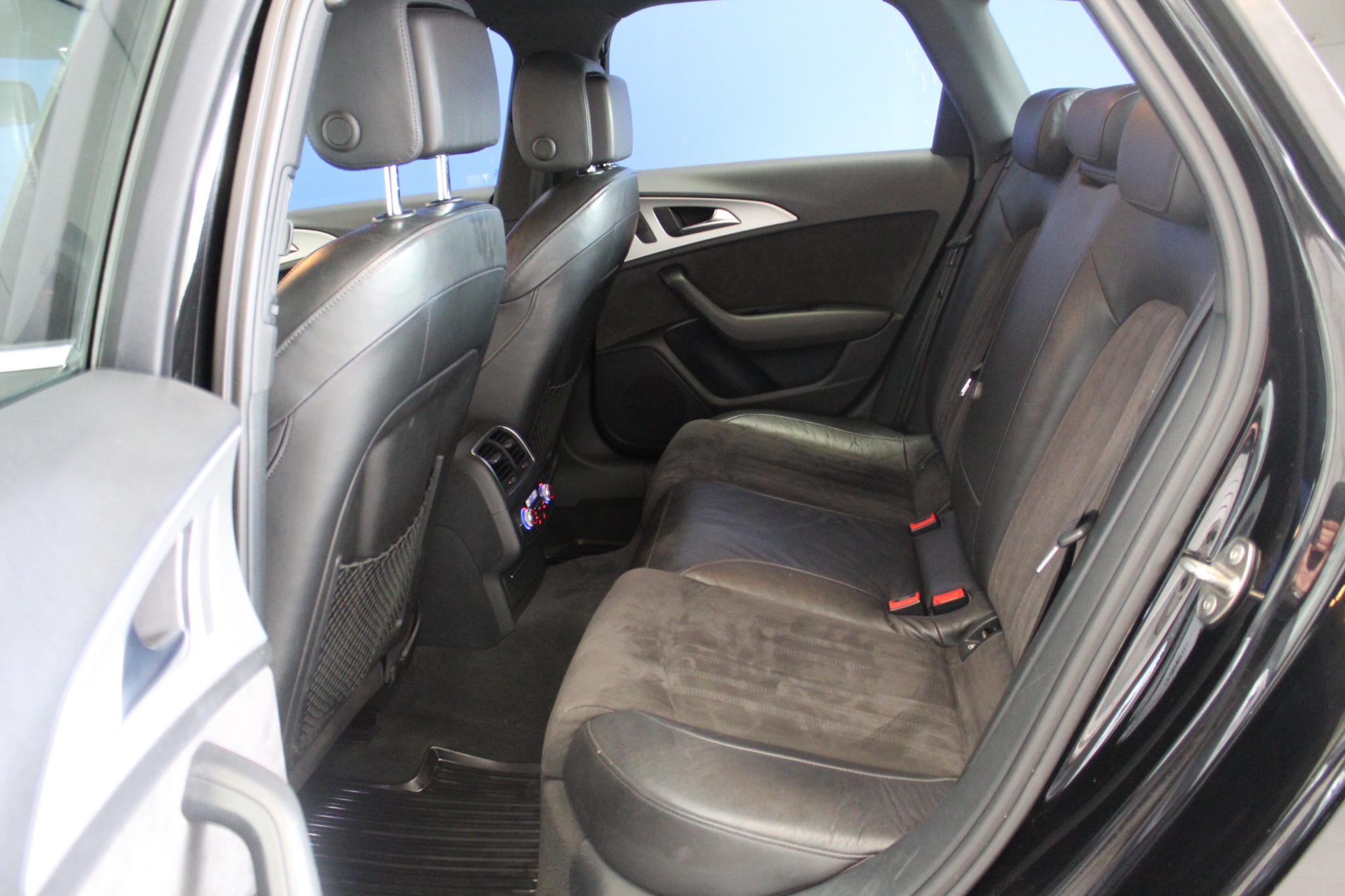 Audi A6 2012, bild 7/40