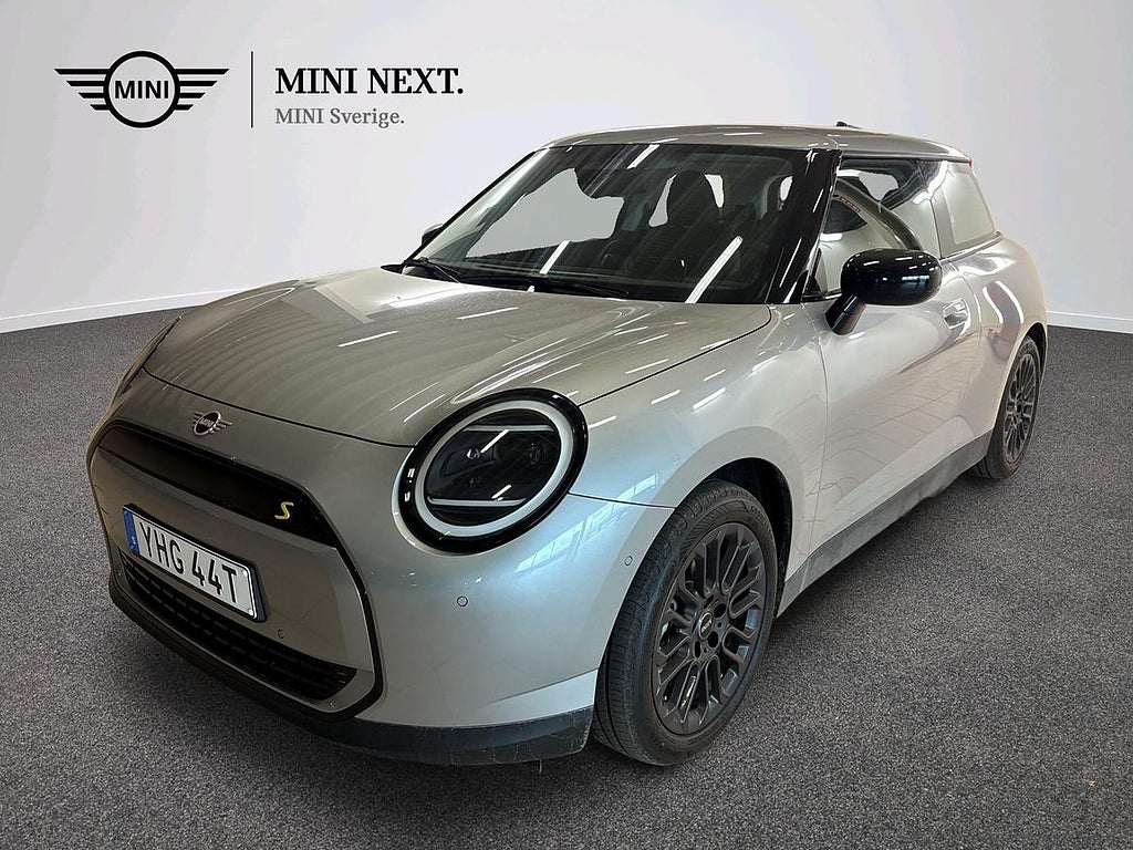 MINI Cooper SE Essential Trim, Paket S
