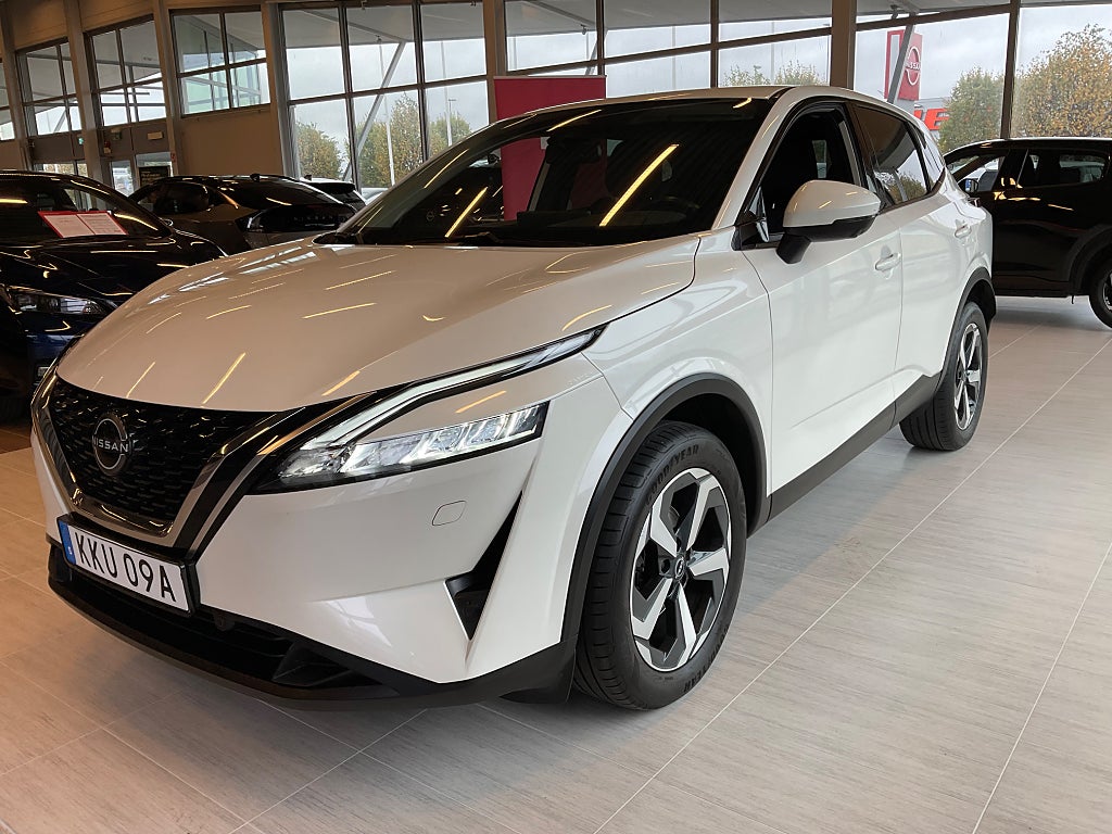 Nissan Qashqai 1.3 DIG-T XTRONIC-CVT Euro 6 N-Connecta S/V-hjul