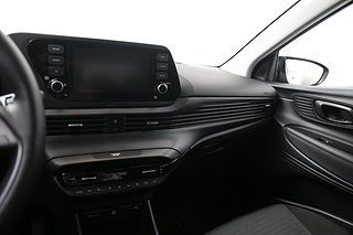 Halvkombi Hyundai i20 13 av 21