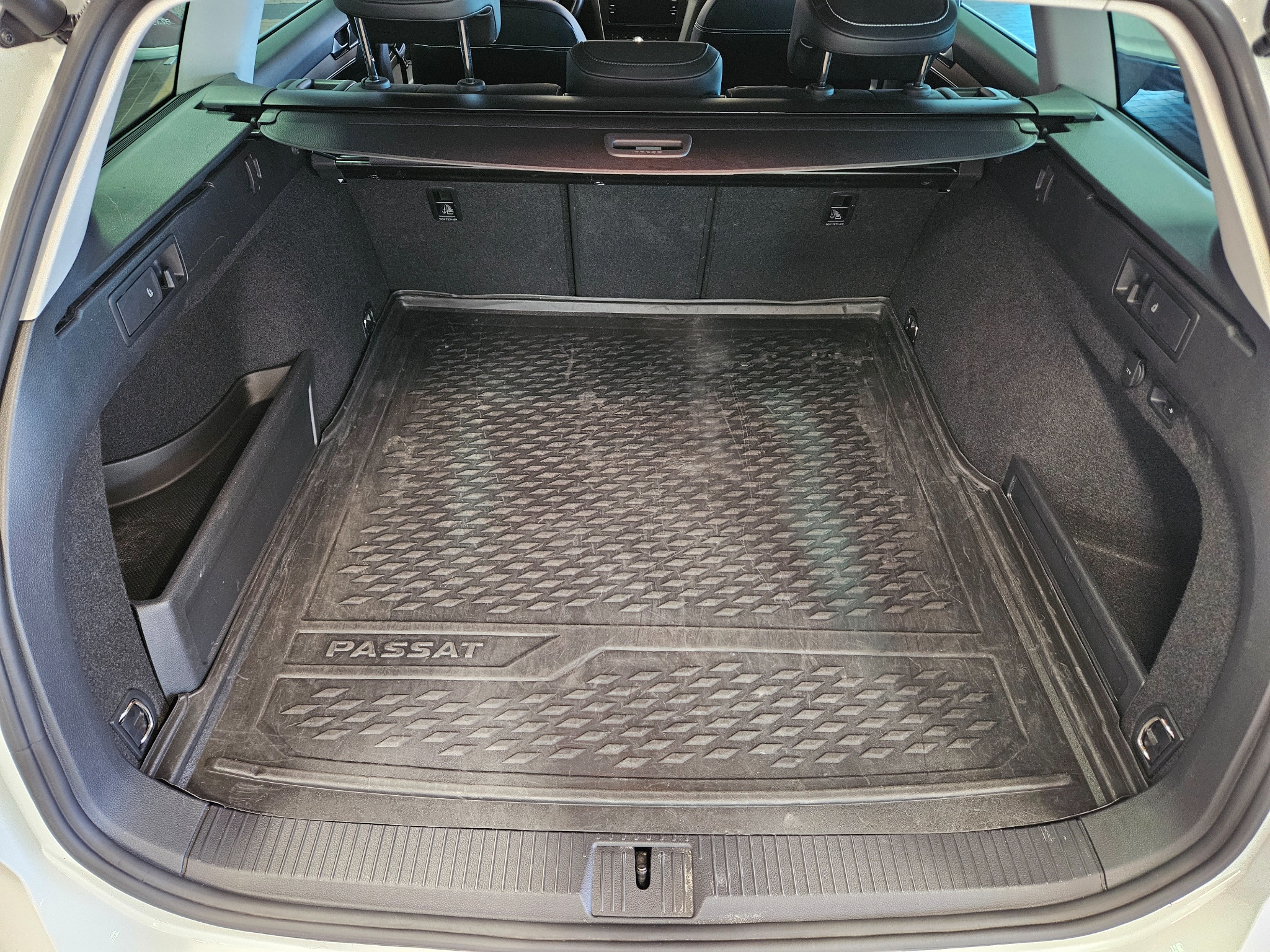 Volkswagen Passat 2022, bild 4/40